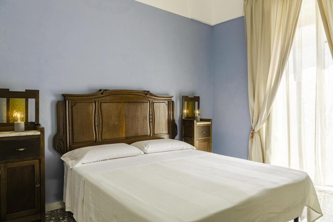 Palazzo Dante Bed & Breakfast Алисте Екстериор снимка
