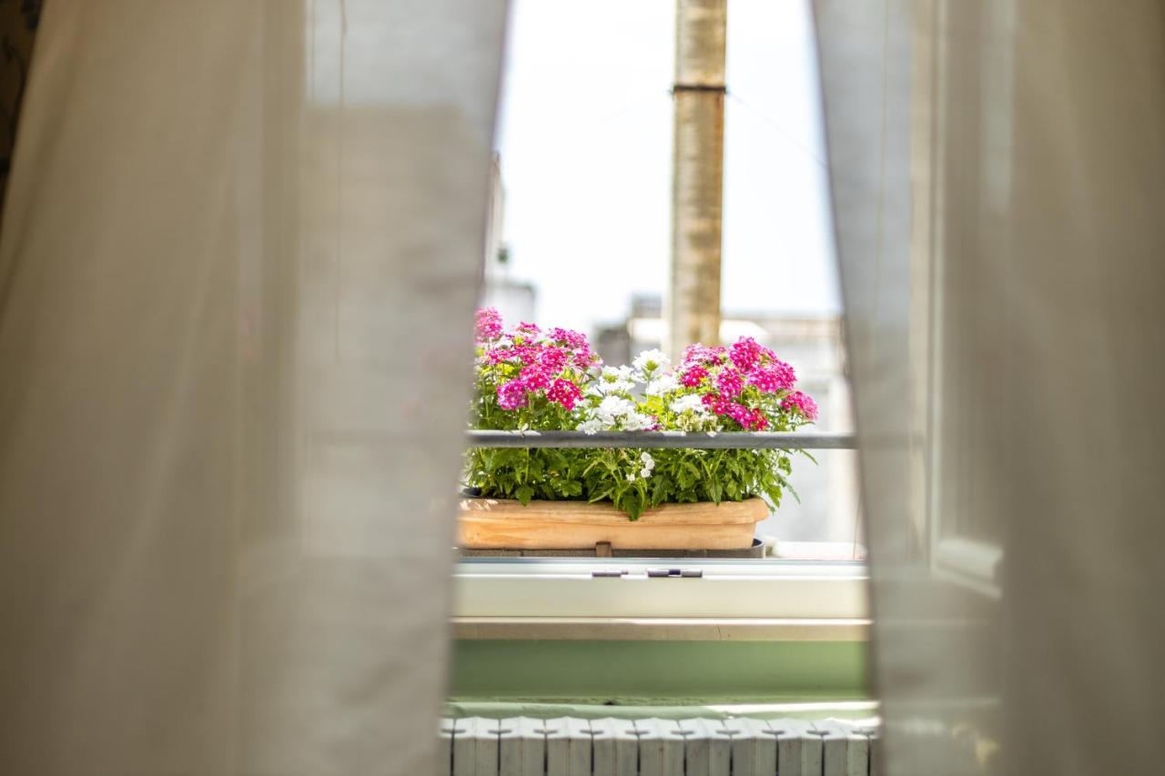Palazzo Dante Bed & Breakfast Алисте Екстериор снимка