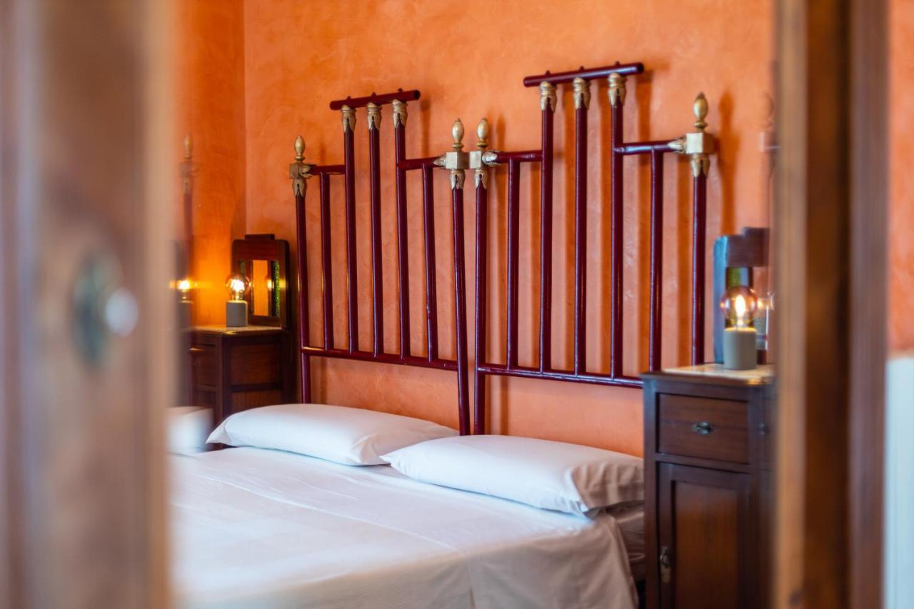 Palazzo Dante Bed & Breakfast Алисте Екстериор снимка