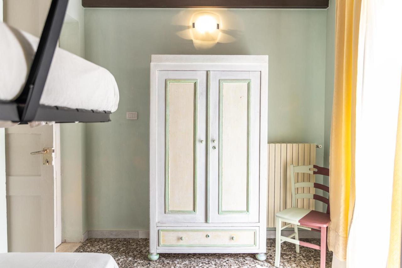 Palazzo Dante Bed & Breakfast Алисте Екстериор снимка